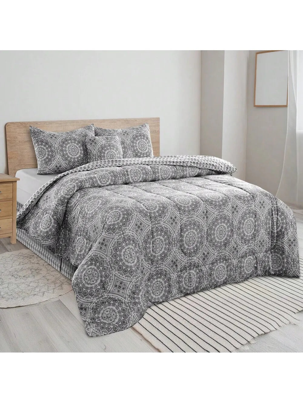 LUX Décor Reversible 5pc Comforter Set, Microfiber Bed in a Bag, Includes 1 Comforter, 2 Pillow Shams