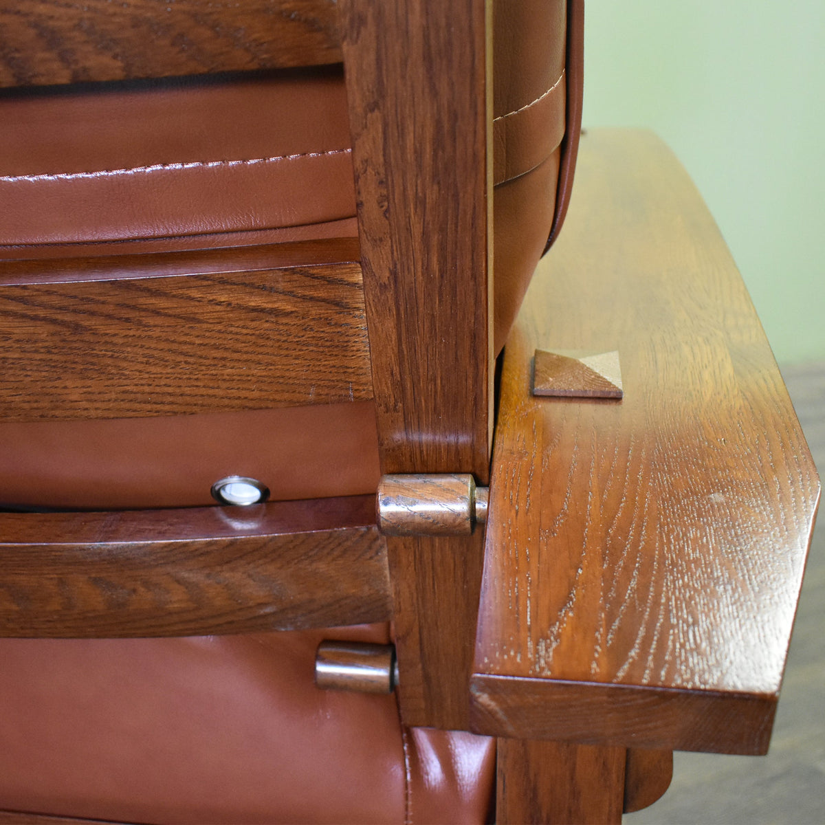 Craftsman-Mission Leather-Oak Morris Arm Chair-Russet Brown-RB-2