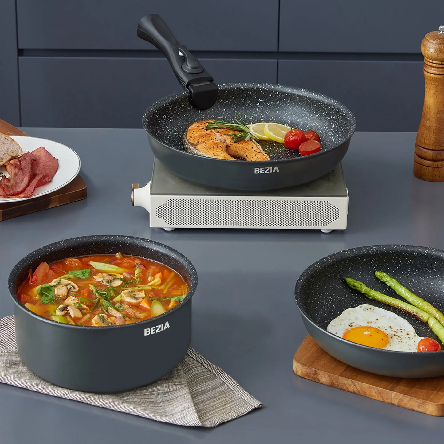 Induction Cookware Set 10 Pieces, Nonstick Pots and Pans Set with Removable Handles,